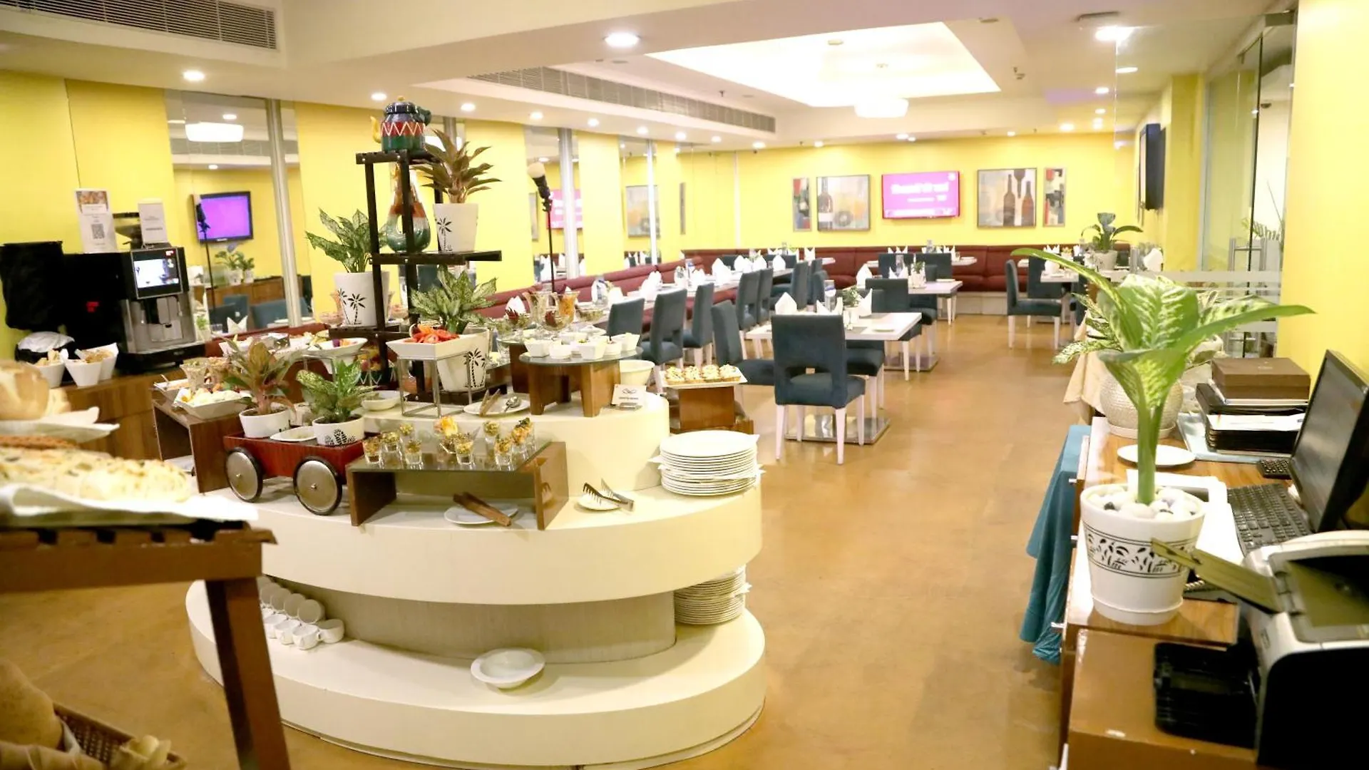 Sarovar Portico Naraina, Hotel New Delhi