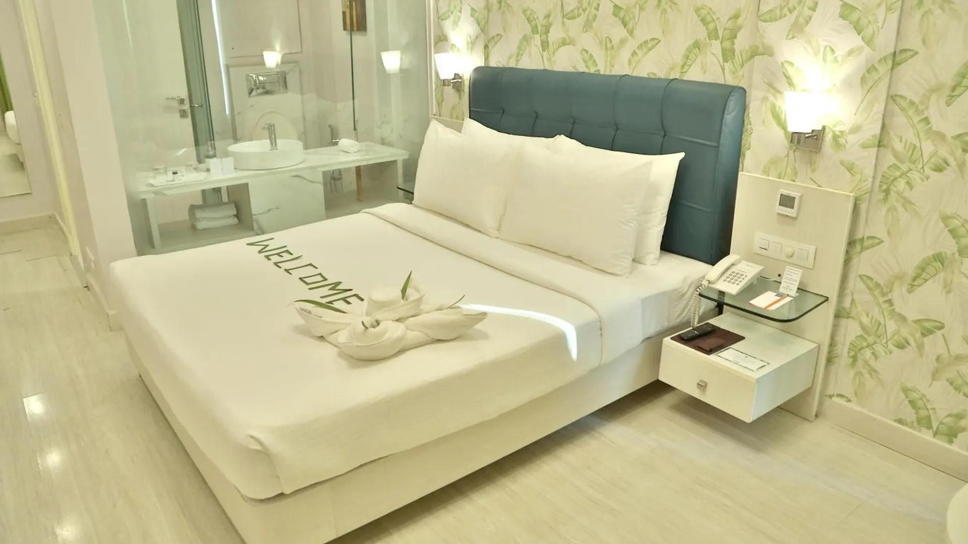 Sarovar Portico Naraina, Hotel New Delhi