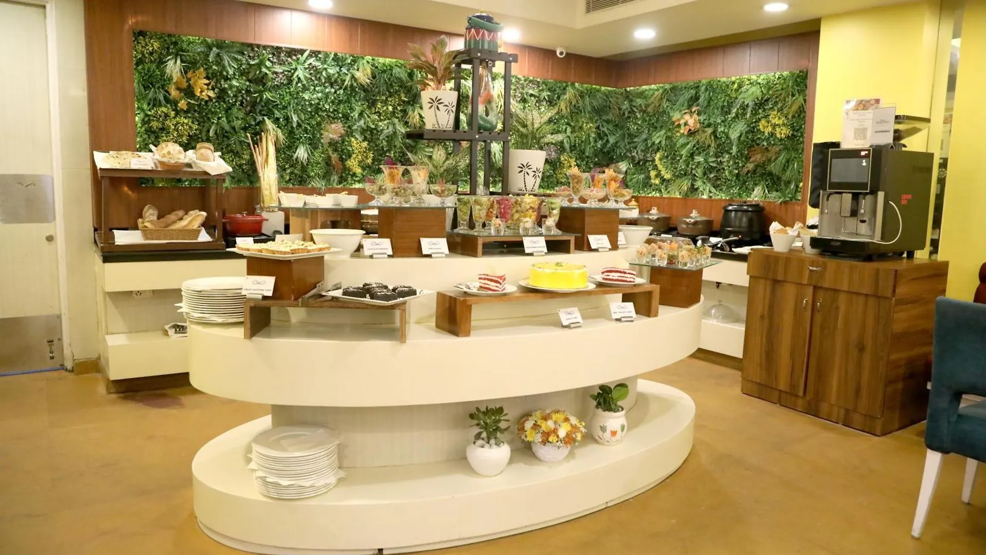 Sarovar Portico Naraina, Hotel New Delhi