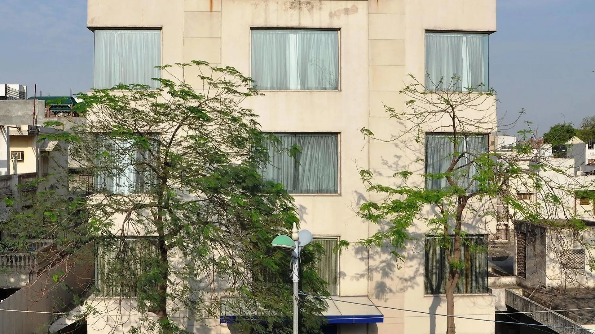 Sarovar Portico Naraina, Hotel New Delhi India