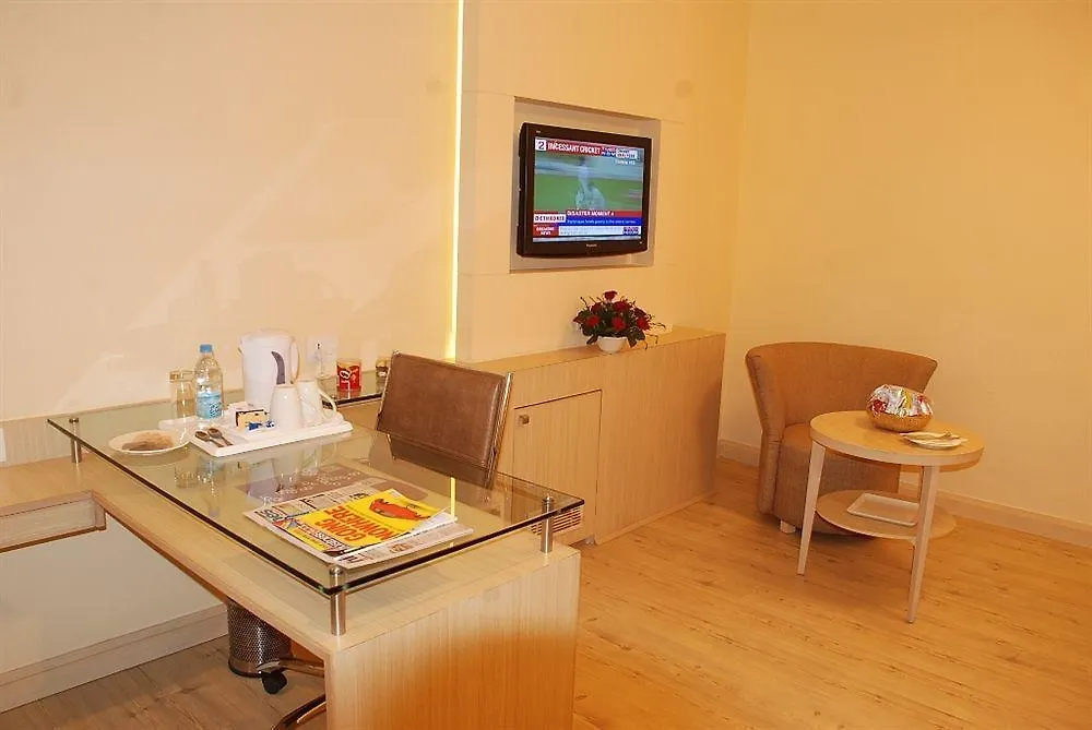 Sarovar Portico Naraina, Hotel New Delhi