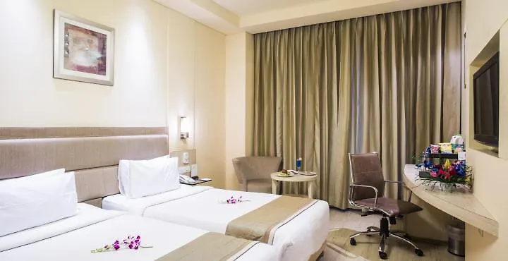 Sarovar Portico Naraina, Hotel New Delhi 3*,